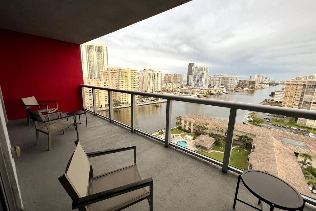 Beachwalk 1B 1B Incredible View Apartment 14 A Hallandale Beach Kültér fotó